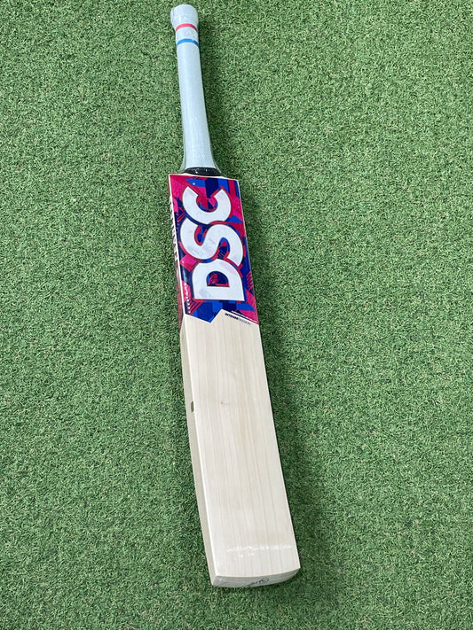 DSC Intense Passion Cricket Bat (2lb 7oz)