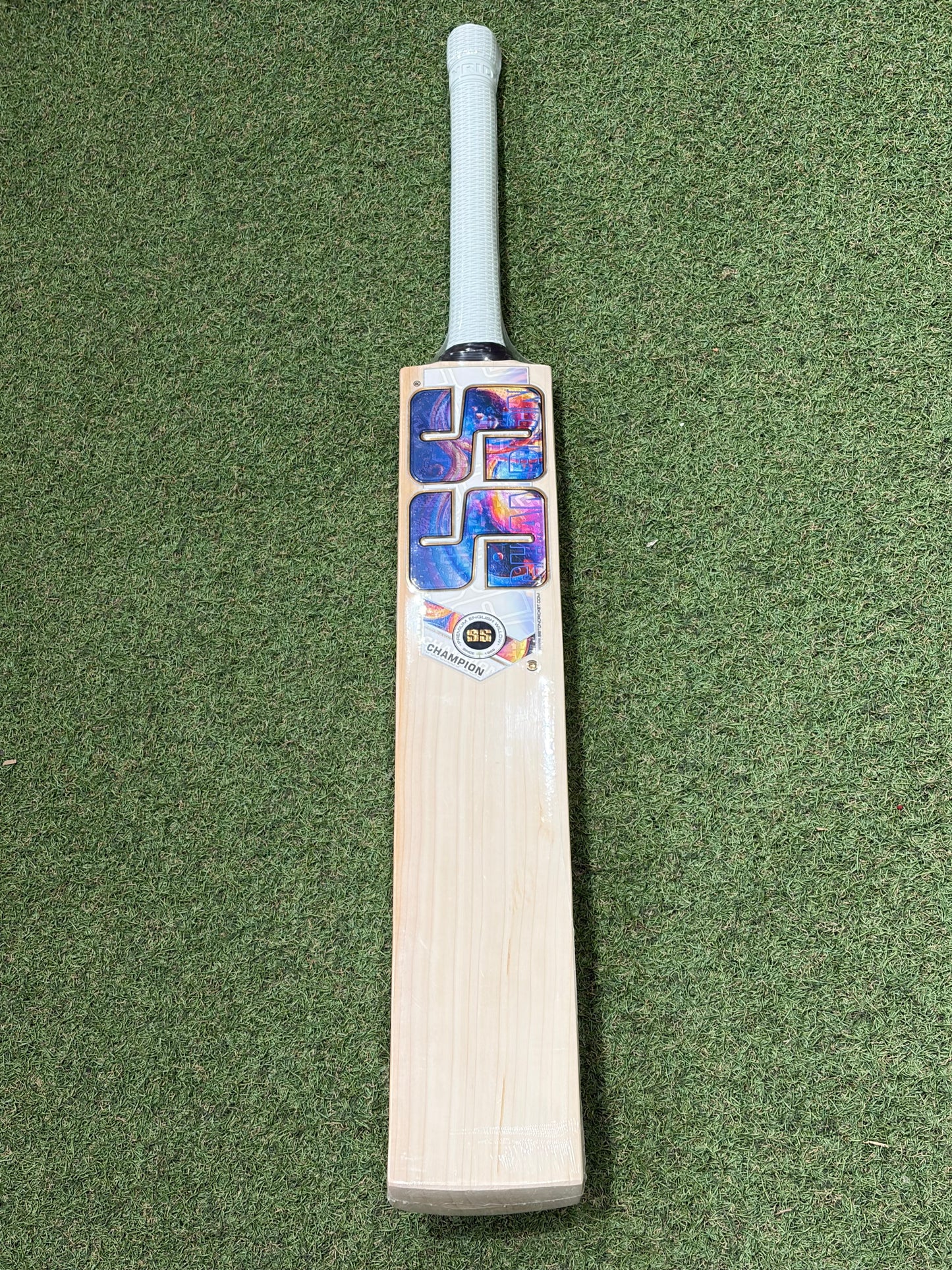 SS Ton Champion Cricket Bat (2lb 8oz)