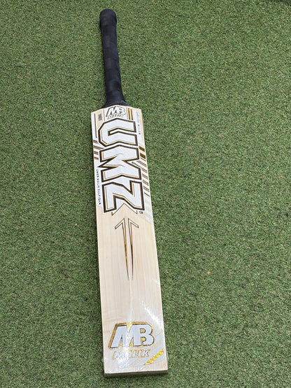 MB Malik UMZ Players Laminate (Double Wood) Cricket Bat (2lb 9oz)