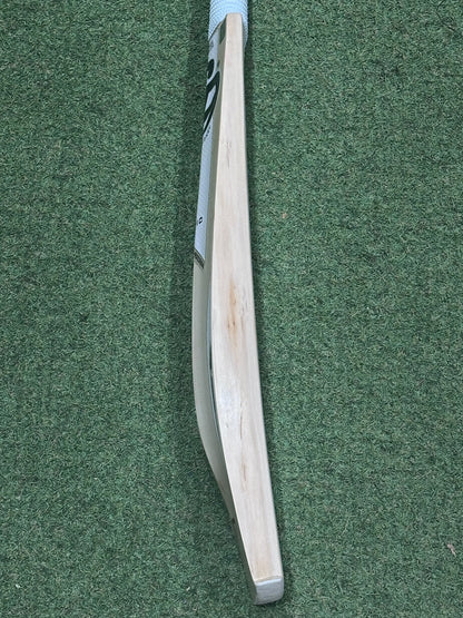 CP Epic Player Grade Cricket Bat (2lb 11oz)