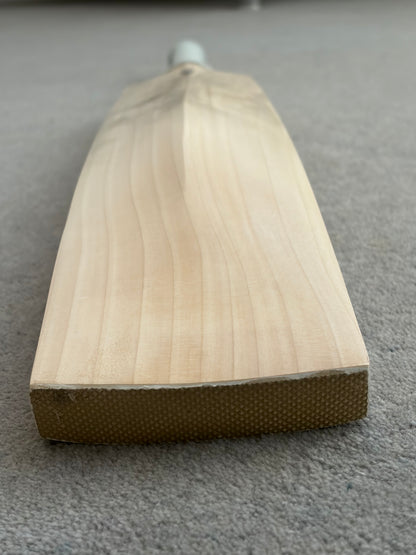 Plain Players UK Made Cricket Bat (2lb 9oz)