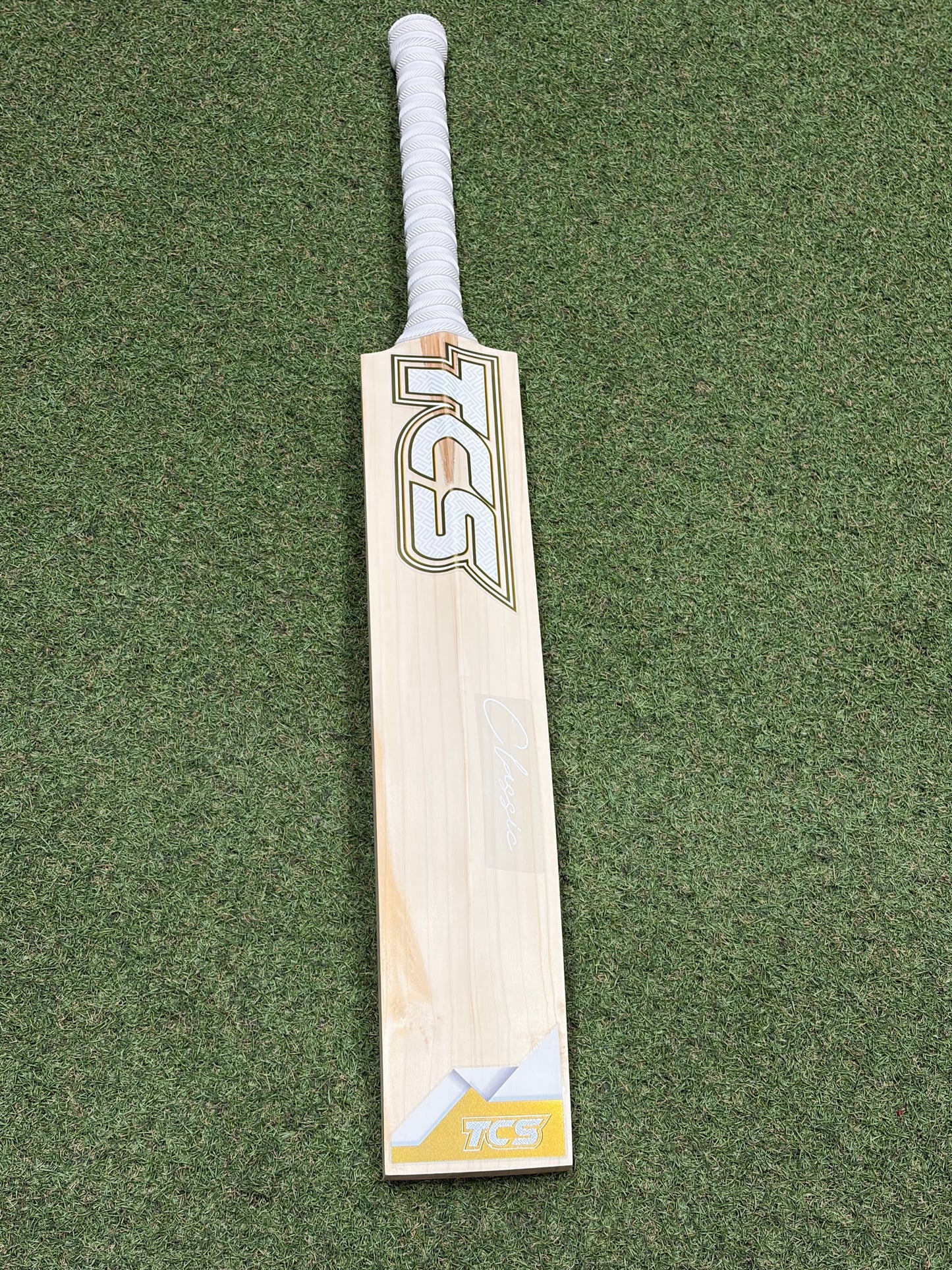 TCS Players Harrow Size Junior Cricket Bat (2lb 6oz)