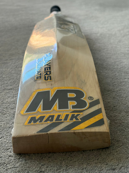 MB Malik UMZ Players Laminate (Double Wood) Cricket Bat (2lb 9oz)
