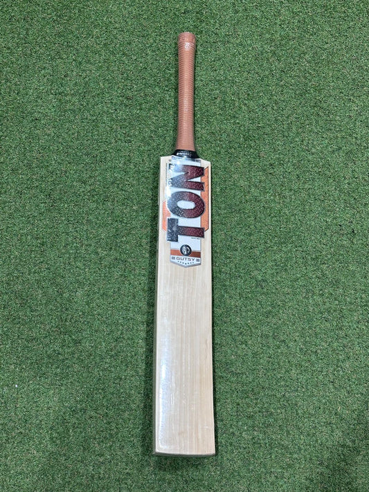 Ton Gutsy Harrow Junior Cricket Bat (2lb 5oz)