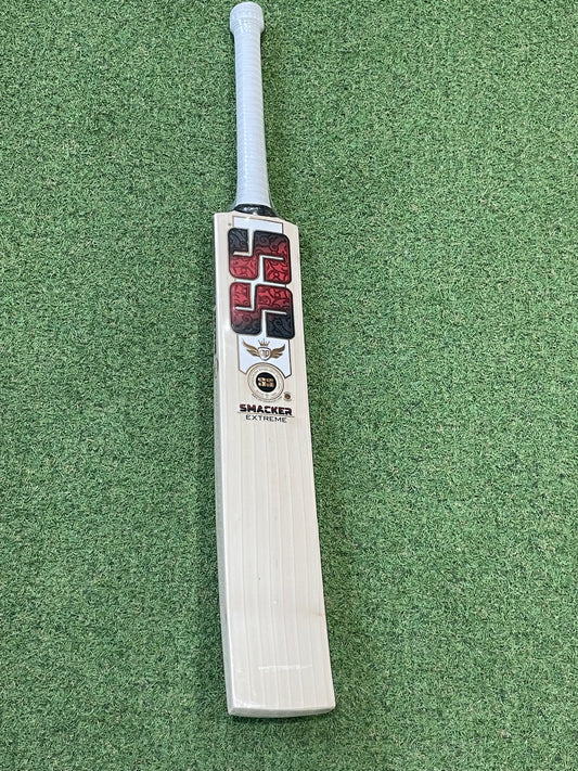 SS Smacker Extreme Cricket Bat (2lb 8oz)