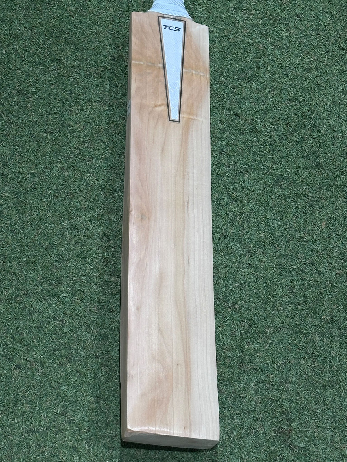 TCS Vibe Butterfly Cricket Bat (2lb 9oz)