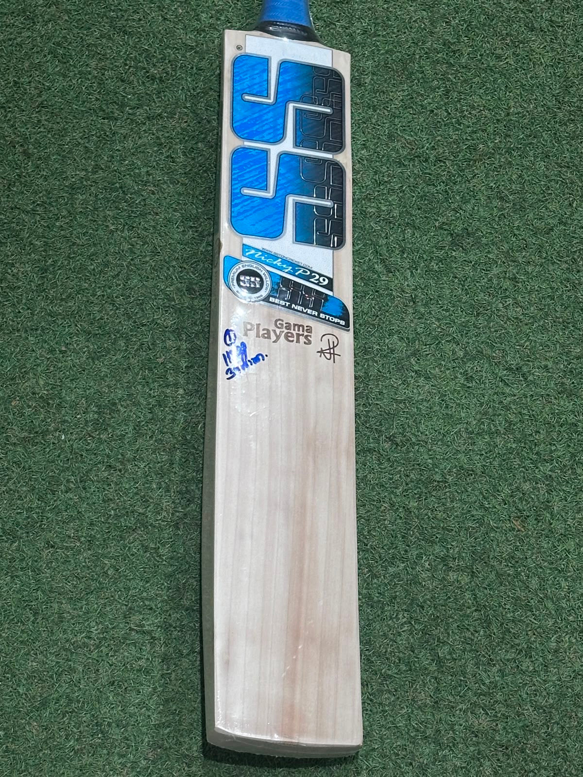 SS Ton Gama Players Nicholas Pooran Cricket Bat (2lb 8oz)