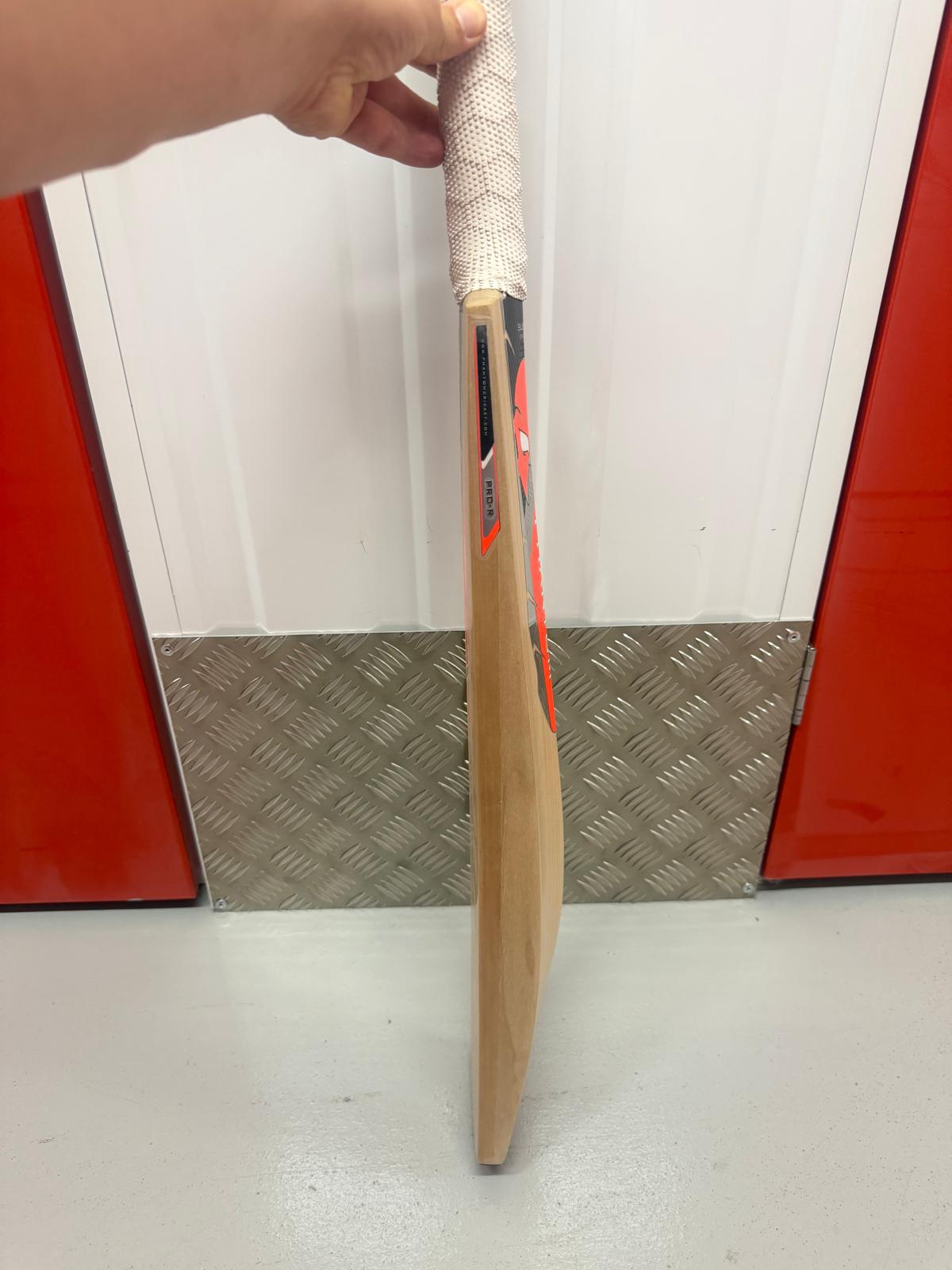 Phantom Illusion Made By Keeley Cricket Bat (2lb 12oz)