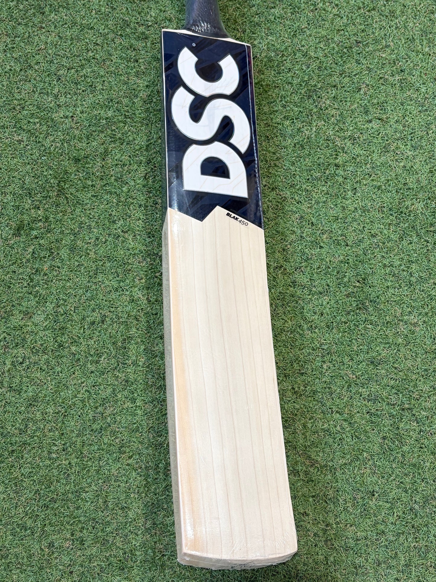 DSC Blak 450 Cricket Bat (2lb 8oz)