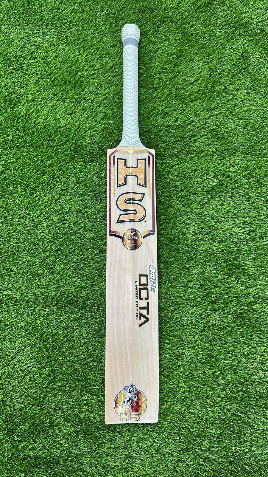 HS Core Octa Limited Edition Cricket Bat (2lb 9oz)