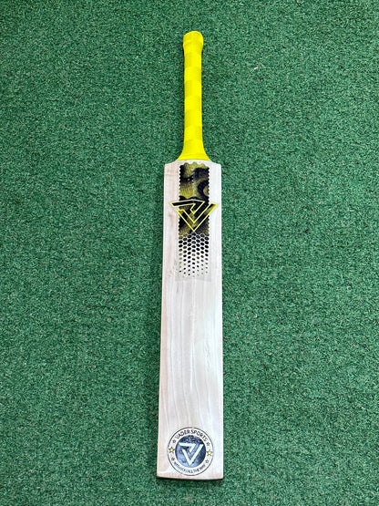 Vader Sports Limited Edition Cricket Bat (2lb 8oz)