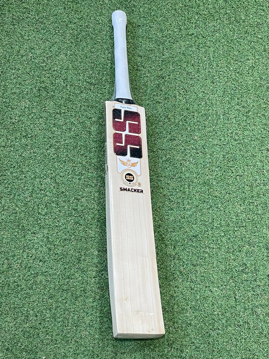 SS Smacker Extreme Harrow Junior Cricket Bat (2lb 7oz)