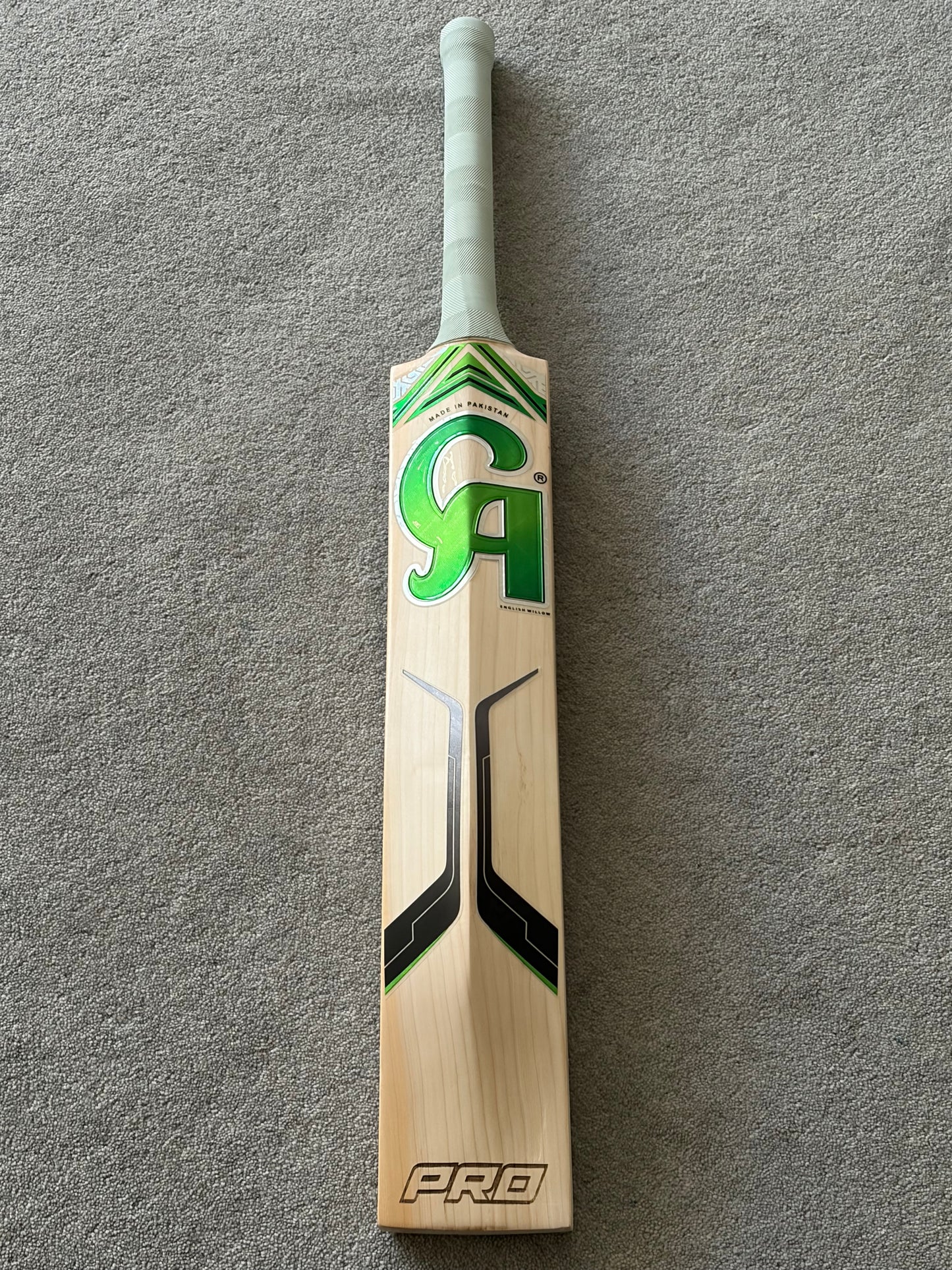 CA Professional Players Babar Azam Cricket Bat (2lb 9oz)