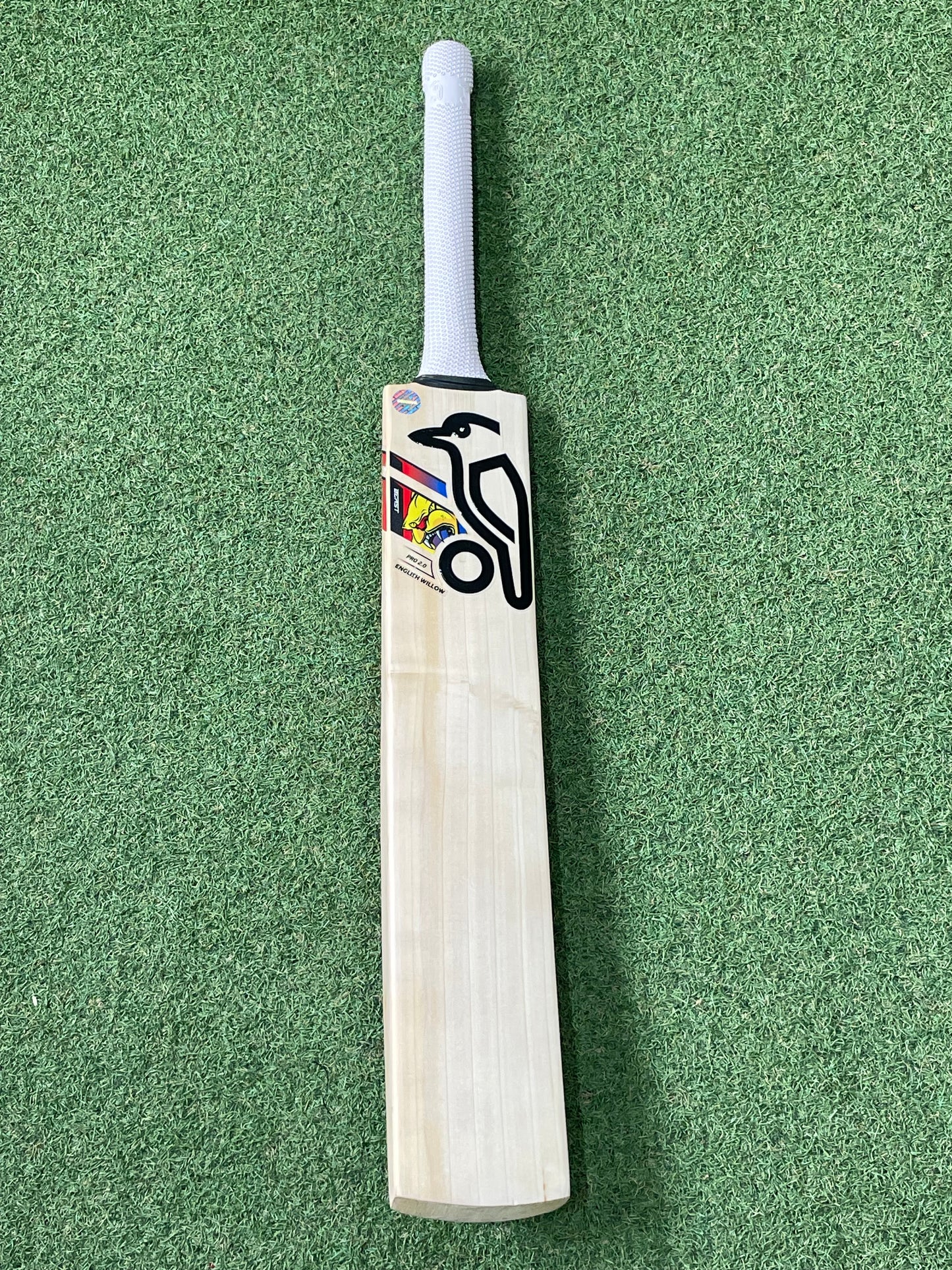 Kookaburra Beast Pro 2.0 Cricket Bat (2lb 9oz)