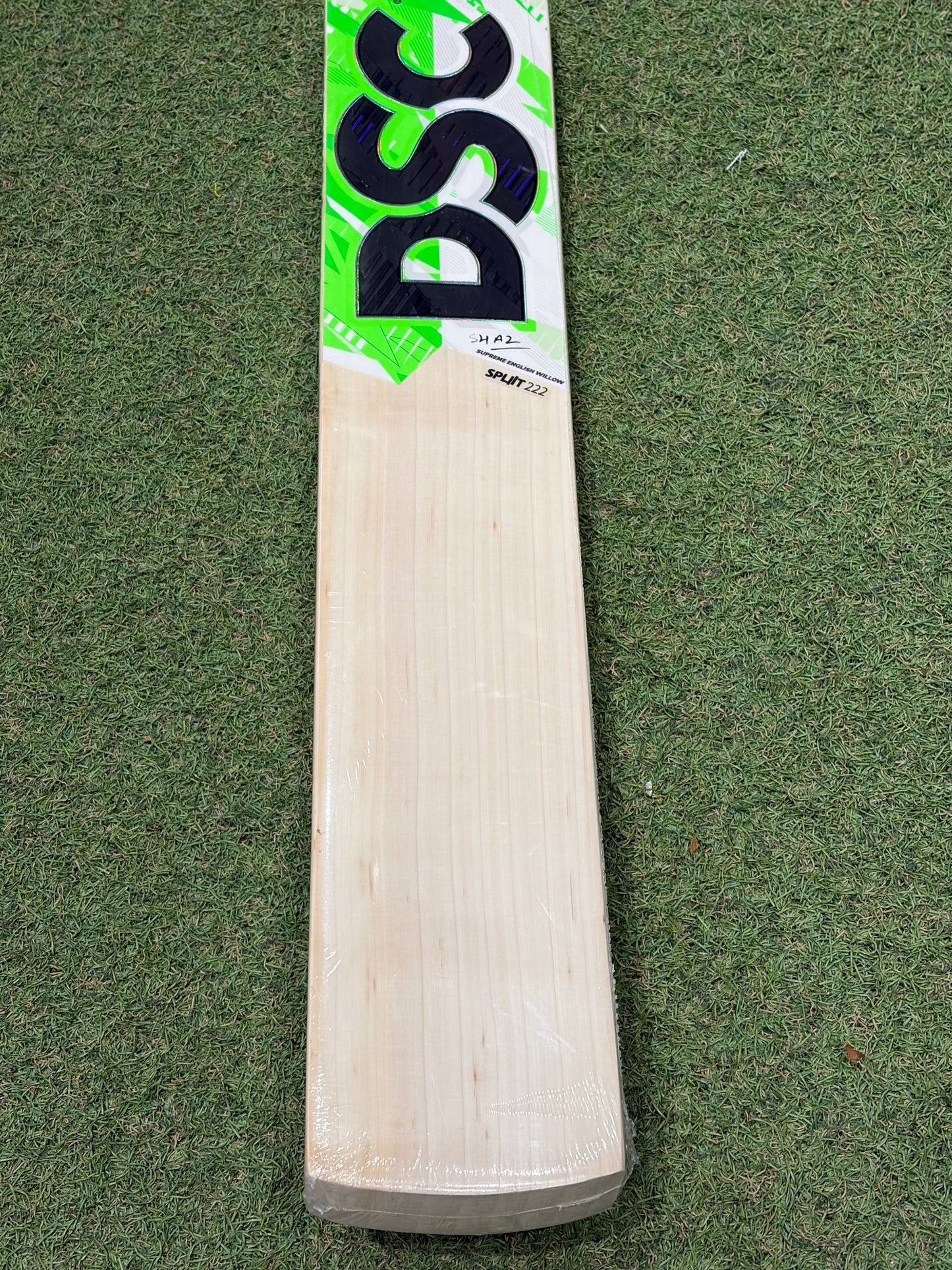 DSC Split 222 Cricket Bat (2lb 9oz)