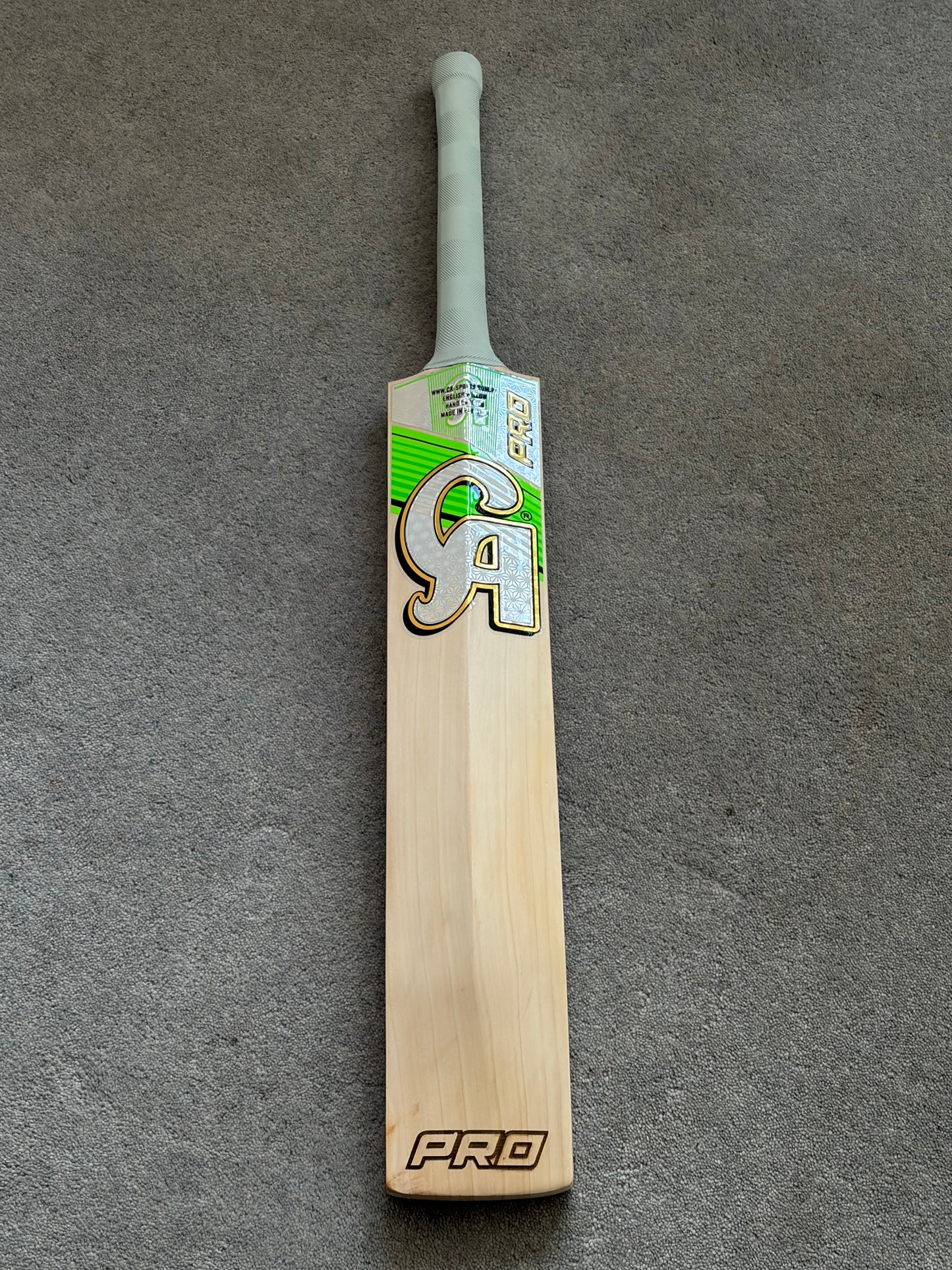 CA Pro 15k Professional Players Hassan Nawaz Cricket Bat (2lb 8oz)