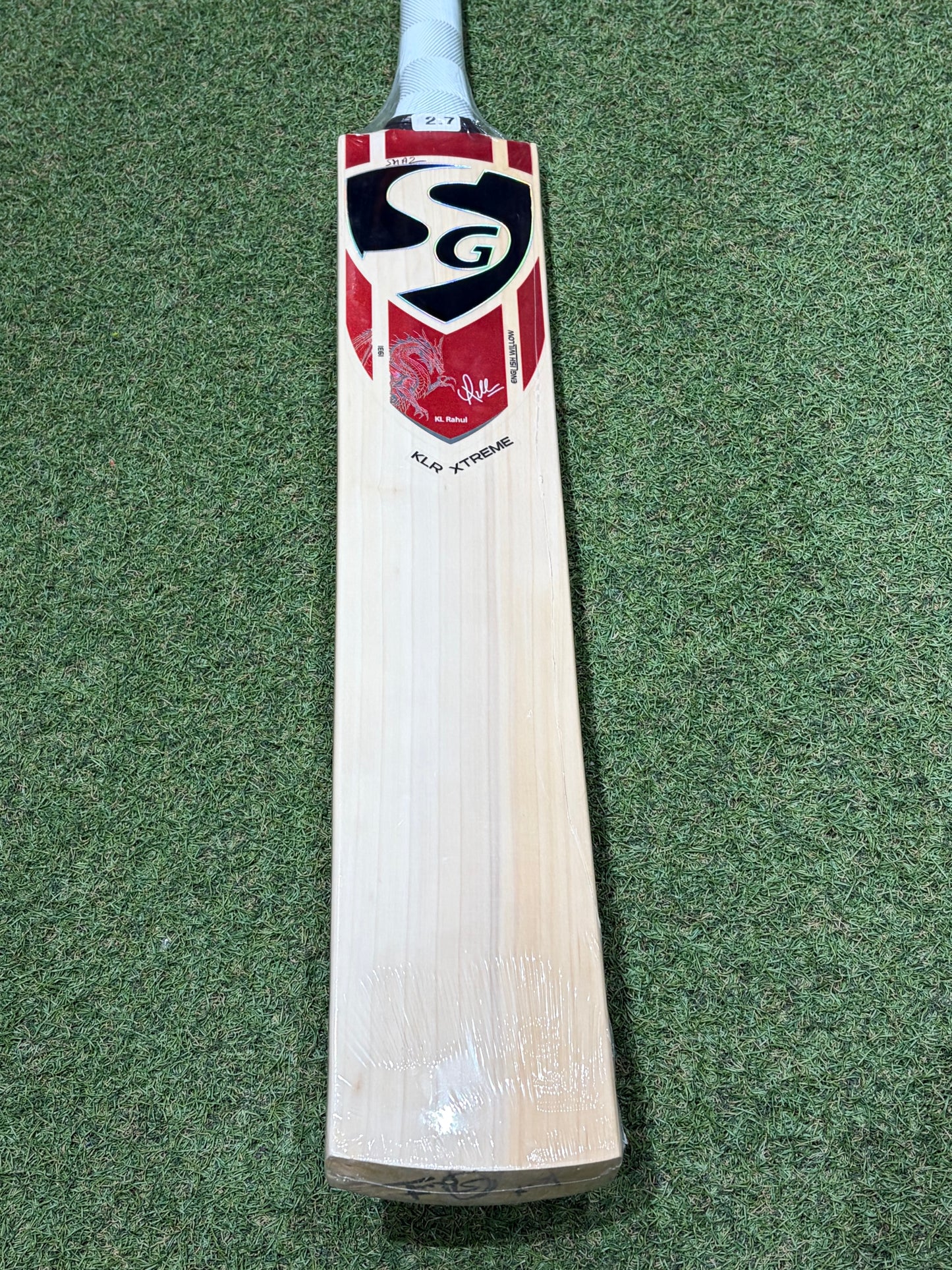 SG KLR Xtreme Cricket Bat (2lb 7oz)