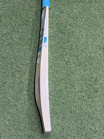 SS Ton Elite Harrow Junior Cricket Bat (2lb 6oz)