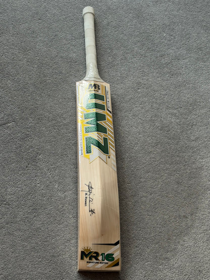 MB Malik Mohammed Rizwan Players Cricket Bat (2lb 8oz)