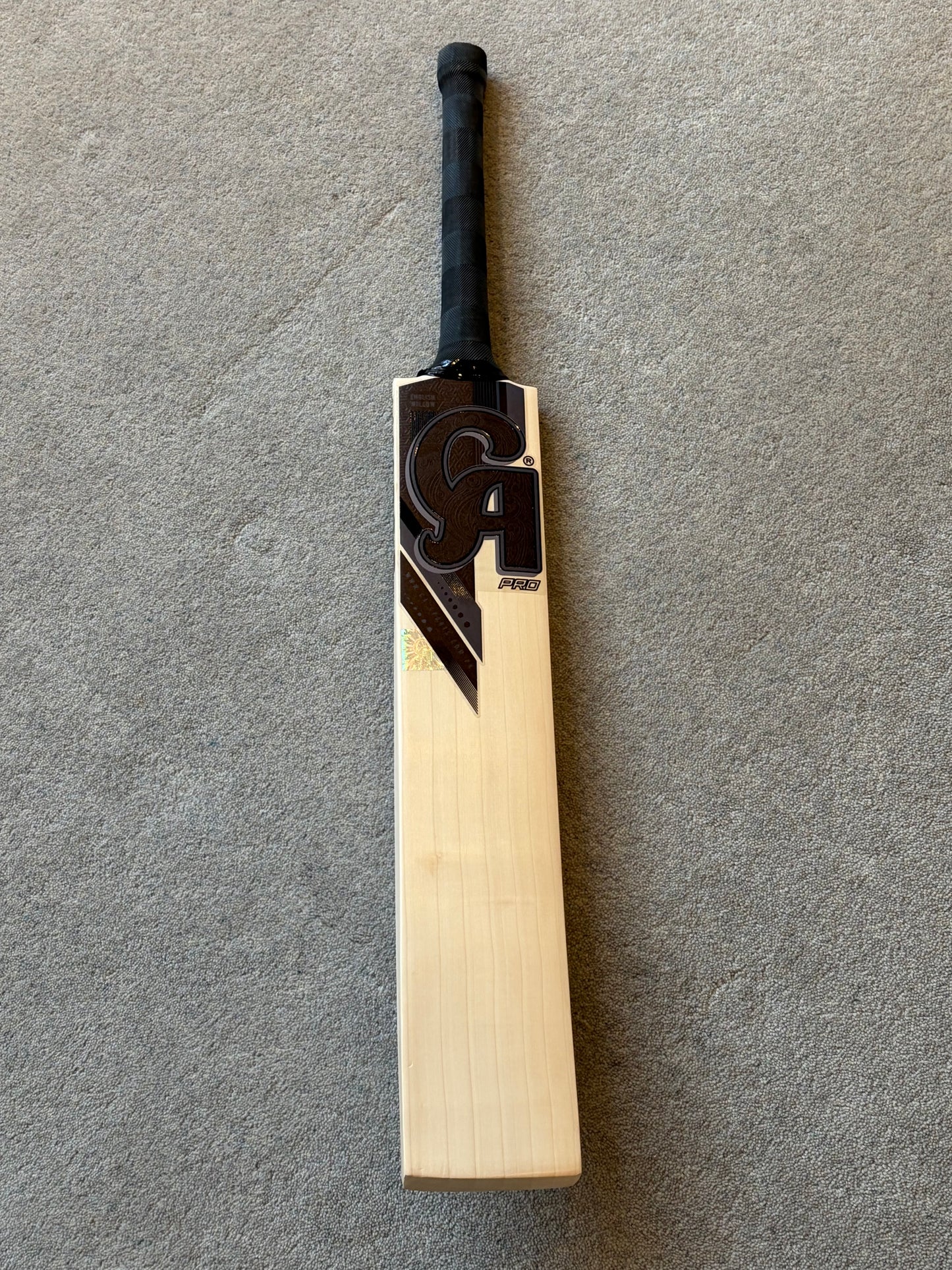 CA Pro Blackout LE Cricket Bat (2lb 8oz)