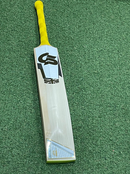 Cricket Station i-11 Cricket Bat (2lb 10oz)