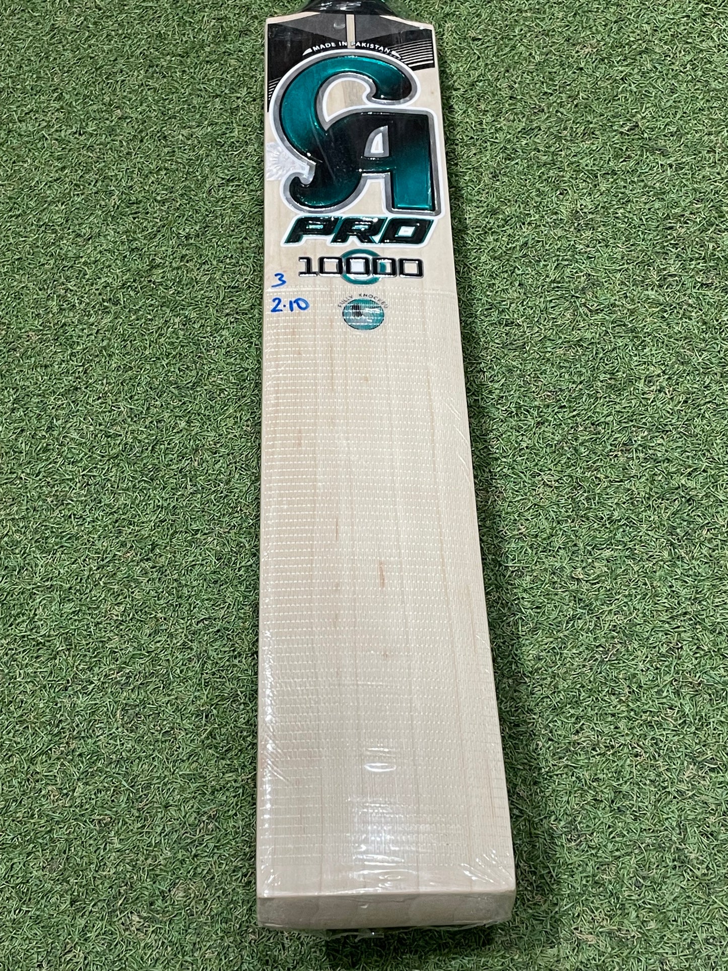 CA Pro 10000 Cricket Bat (2lb 10oz)