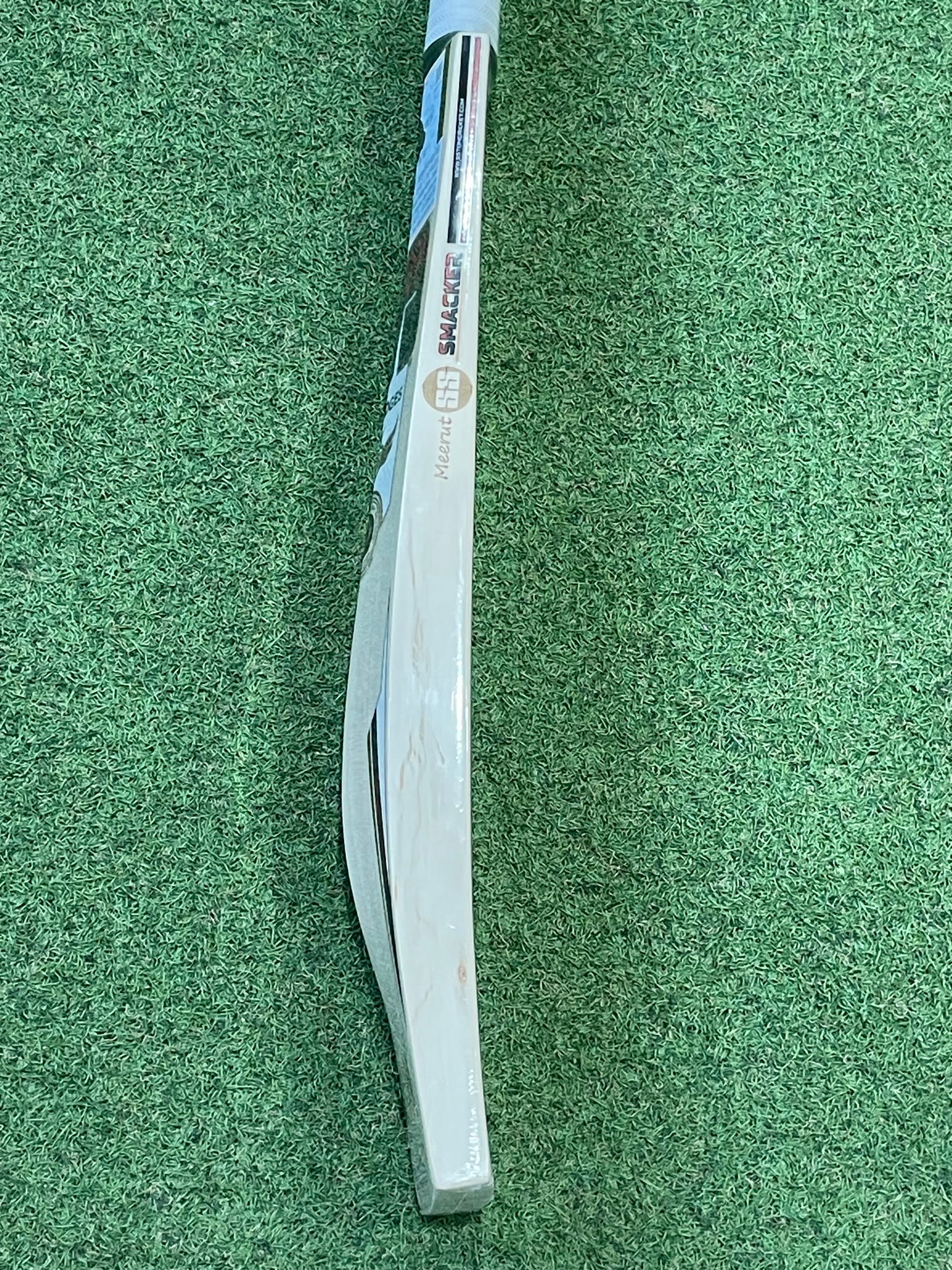 SS Smacker Extreme Cricket Bat (2lb 8oz)