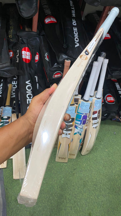SS Ton Legends Kumar Sangakkara Cricket Bat (2lb 8oz)
