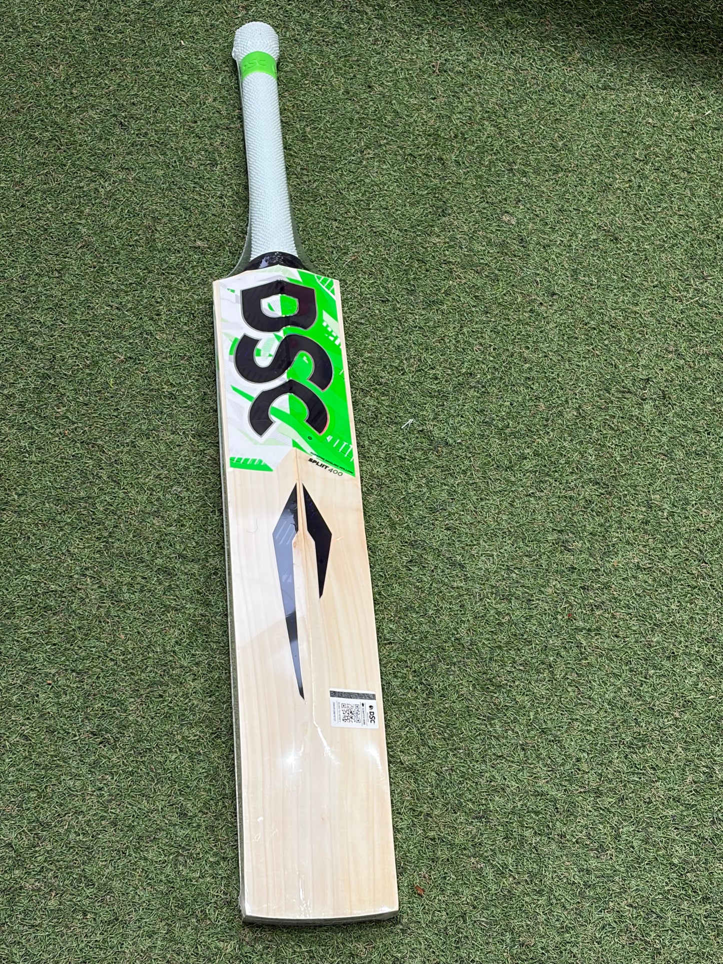 DSC Split 400 Cricket Bat (2lb 8oz)