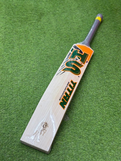 HS Titan Cricket Bat (2lb 10oz)