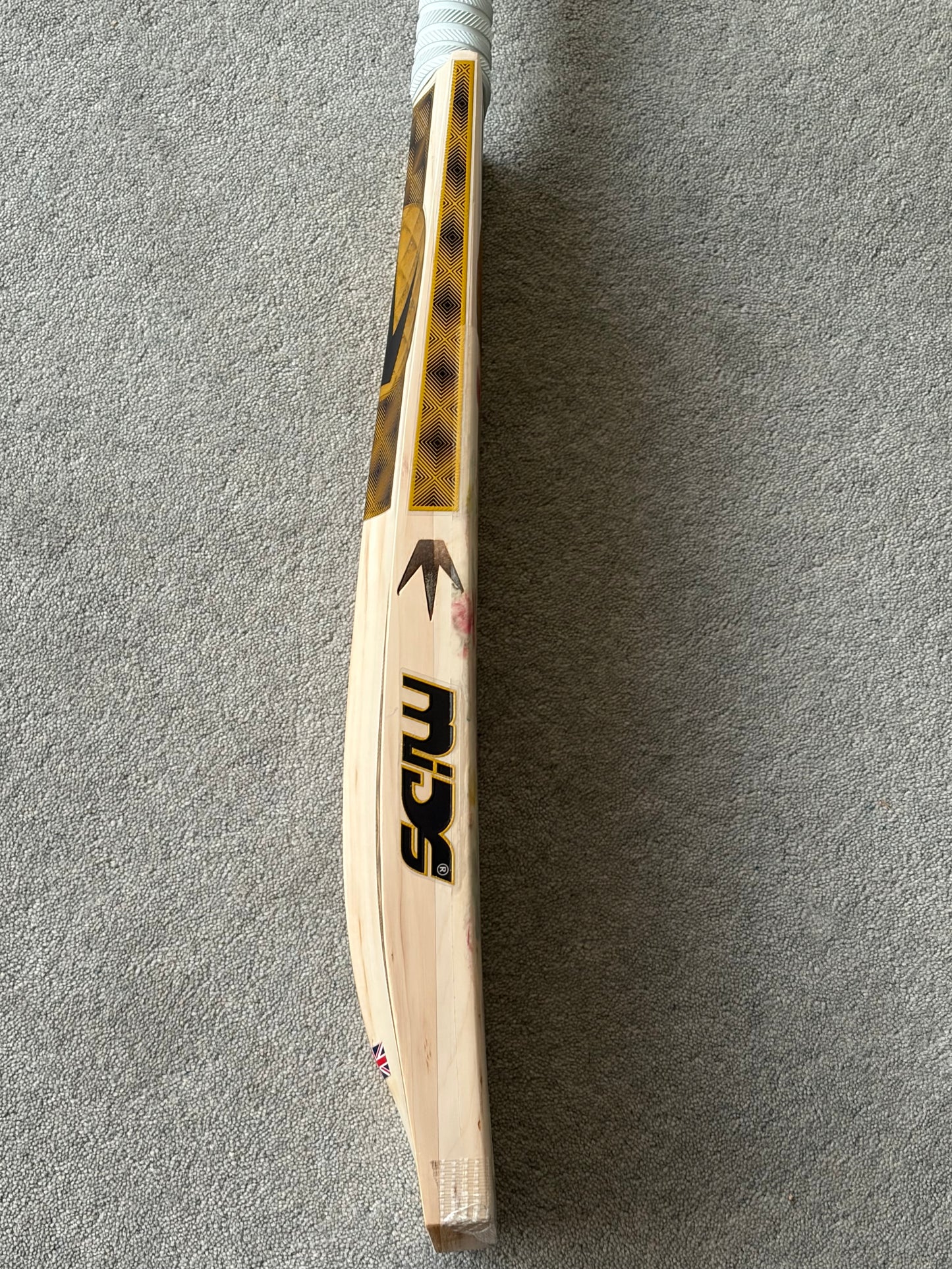 Used Mids Players Laminate Cricket Bat (2lb 10oz)