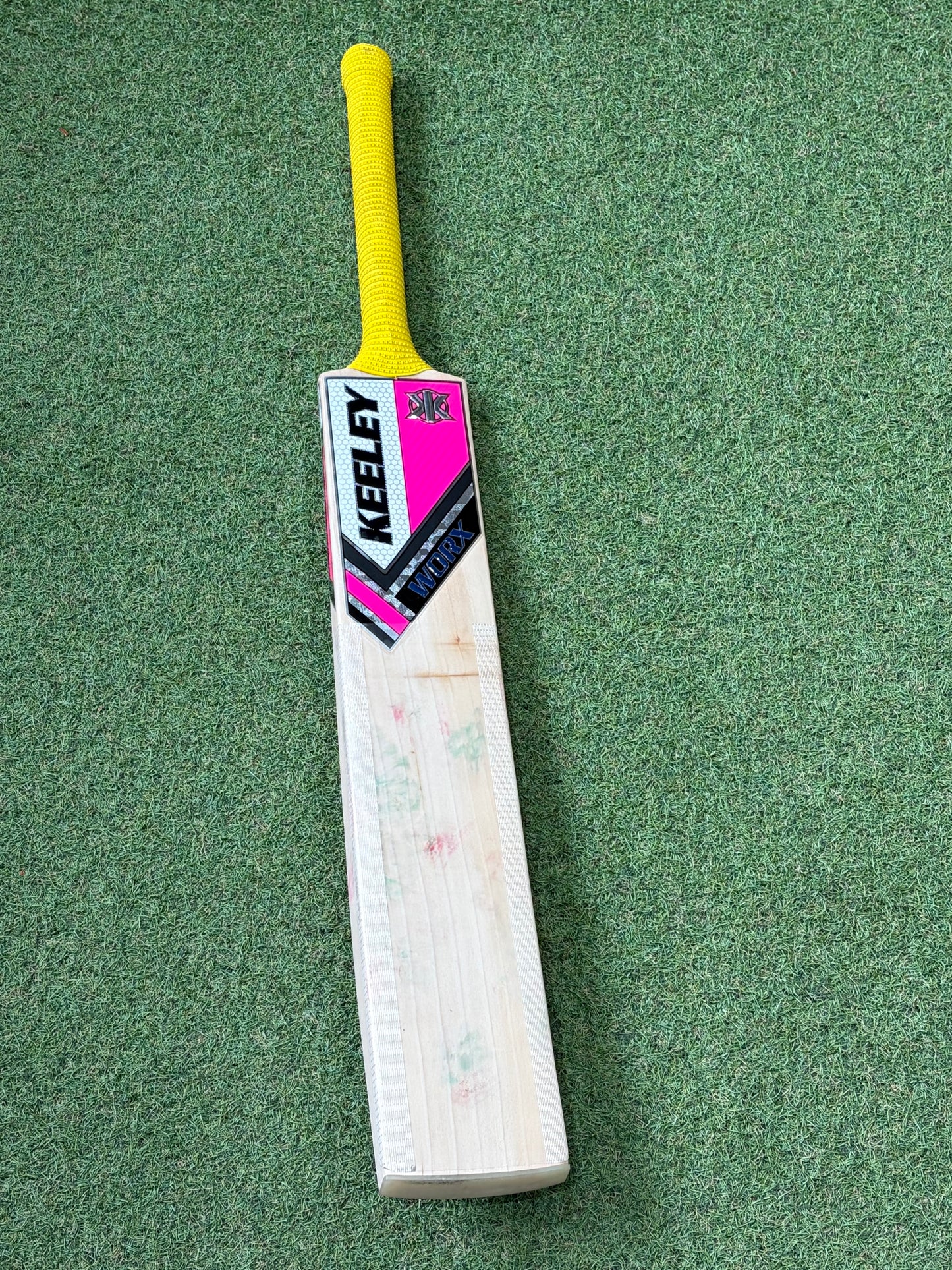 Used Keeley Worx 074 Grade 1 Cricket Bat (2lb 10oz)