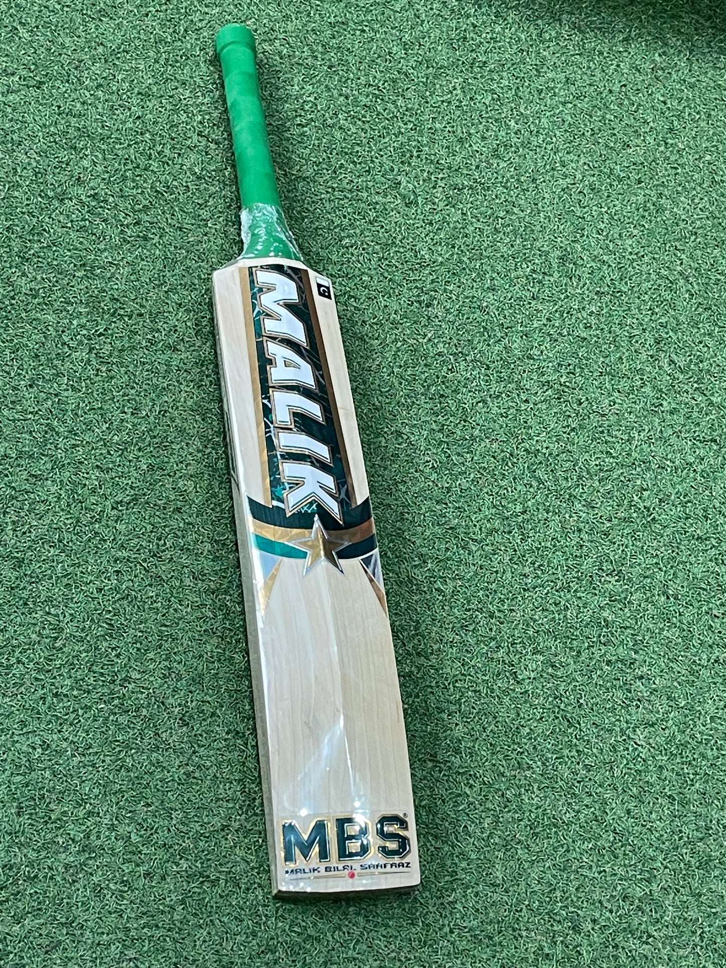 MB Malik MBS Players Edition Cricket Bat (2lb 9oz)