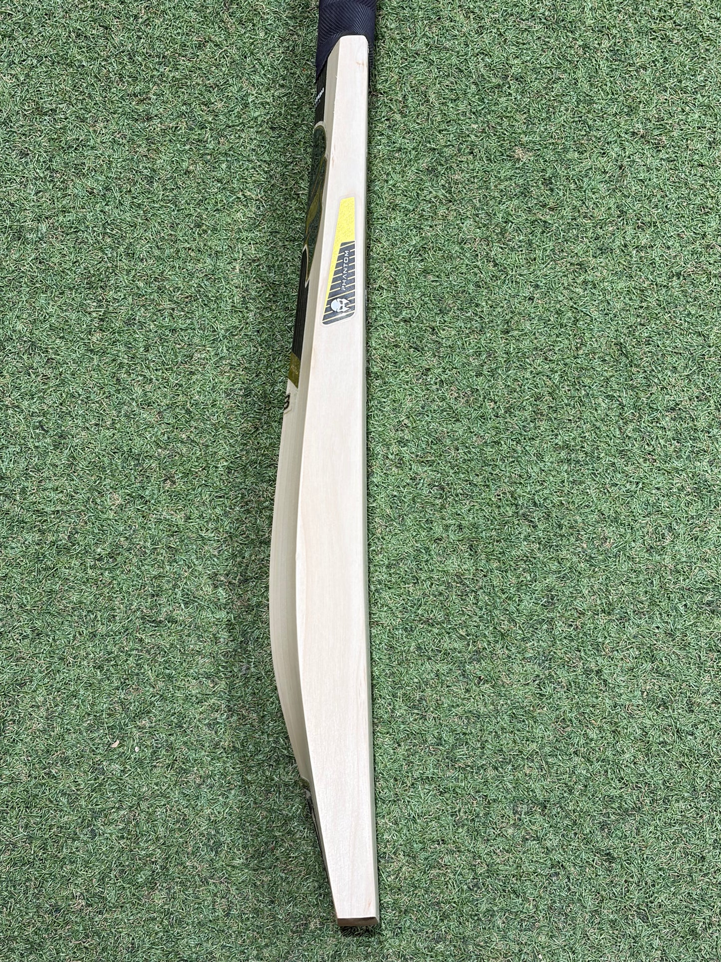 Phantom PS7 VK18 Custom Cricket Bat (2lb 10oz)
