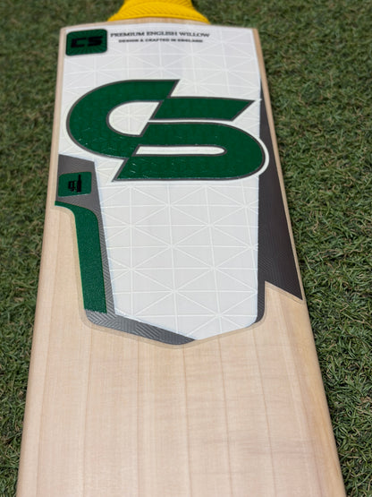 Cricket Station Saim Ayub 7 Star Cricket Bat (2lb 11oz)