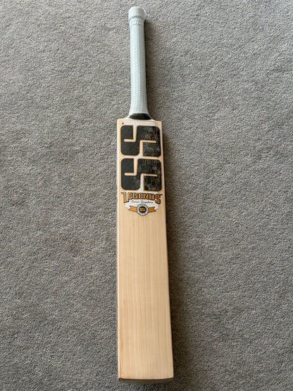 SS Ton Legends Kumar Sangakkara Cricket Bat (2lb 10oz)