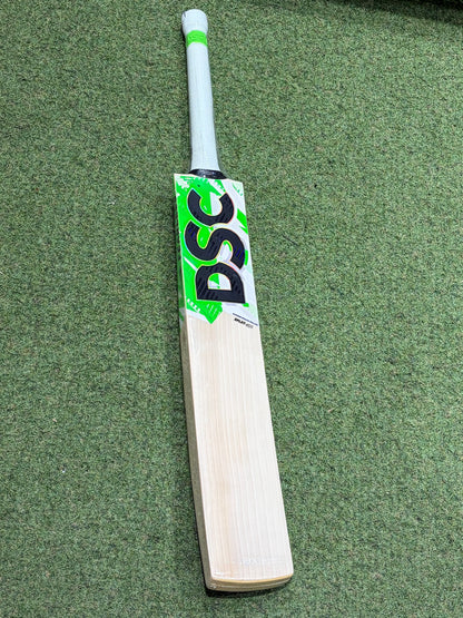 DSC Split 450 Cricket Bat (2lb 10oz)