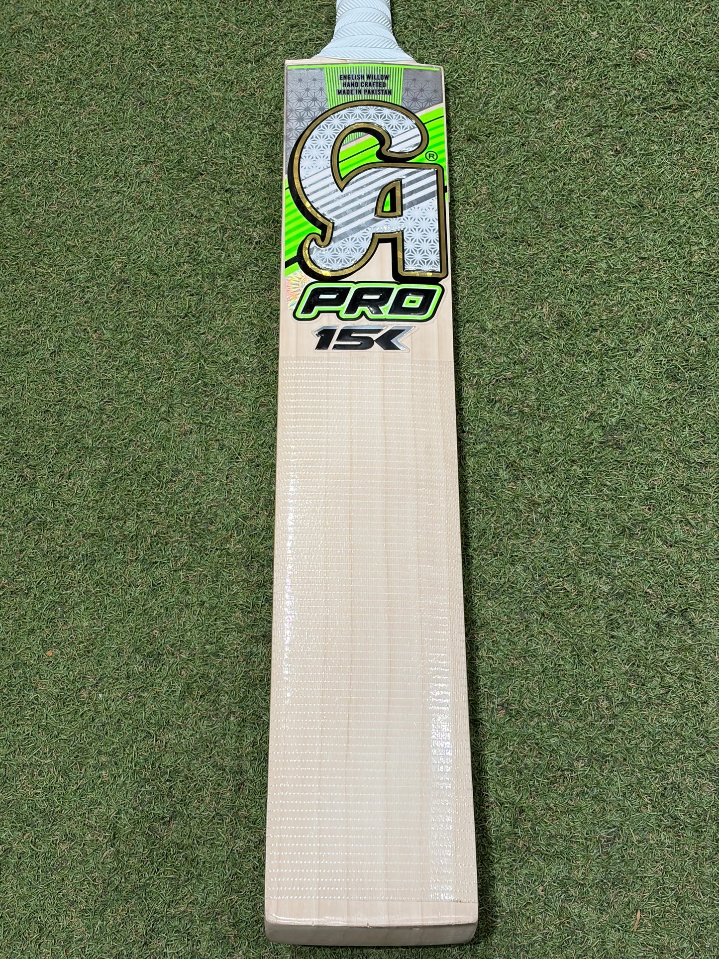 CA Pro 15k Professional Players Hassan Nawaz Cricket Bat (2lb 7oz)