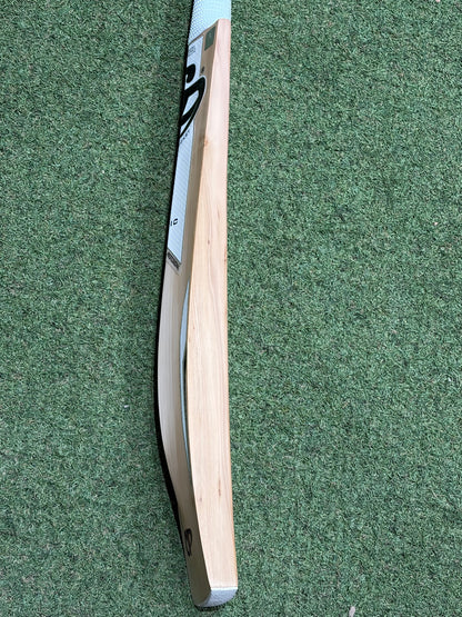 CP Epic Player Grade Cricket Bat (2lb 9oz)