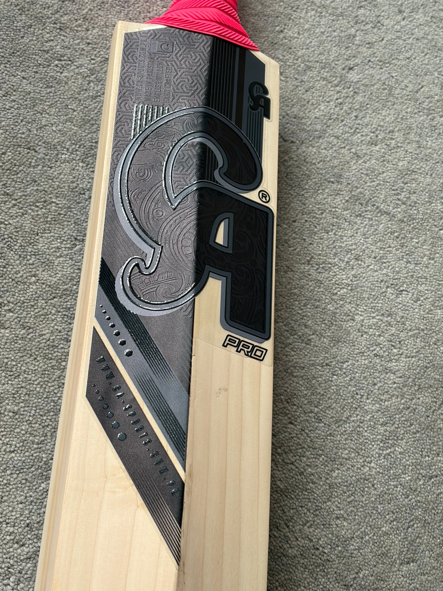 CA Pro Blackout Signature Cricket Bat (2lb 8oz)