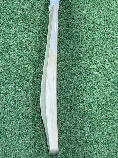 DKP Air Cricket Bat (2lb 10oz)