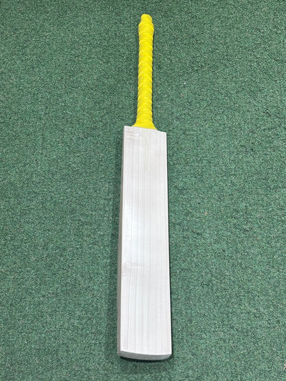 Plain UK Made Short Blade Long Handle Cricket Bat (2lb 11oz)