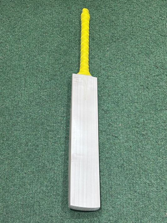 Plain UK Made Short Blade Long Handle Cricket Bat (2lb 11oz)
