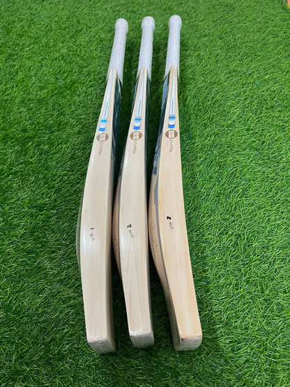SS Ton Sky Flicker Cricket Bat (2lb 9oz)