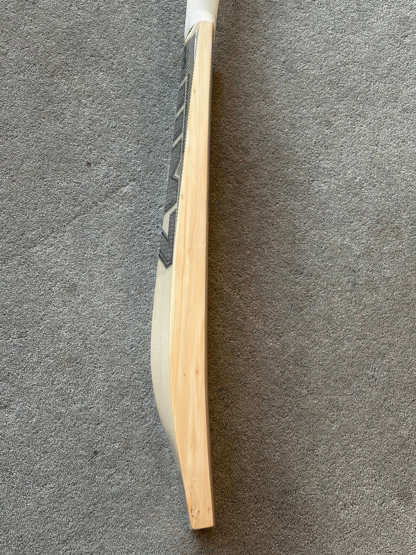 MB Malik UMZ Goat Cricket Bat (2lb 9oz)