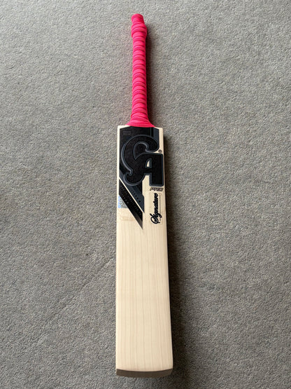 CA Pro Blackout Signature Cricket Bat (2lb 8oz)