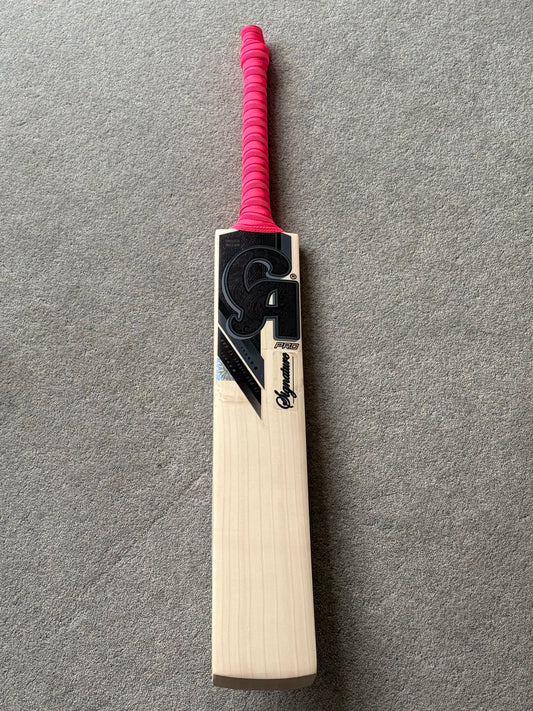 CA Pro Blackout Signature Cricket Bat (2lb 8oz)