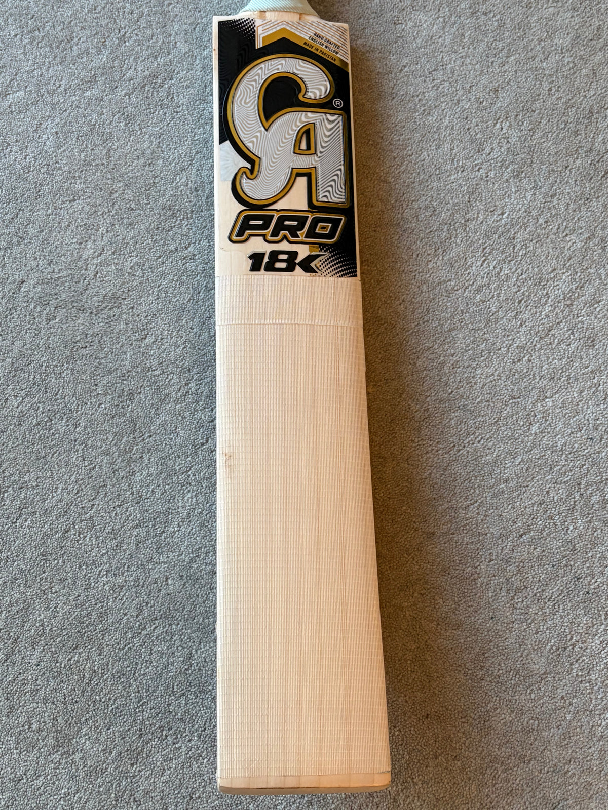 CA Pro 18k Professional Players Shadab Khan Cricket Bat (2lb 8oz)