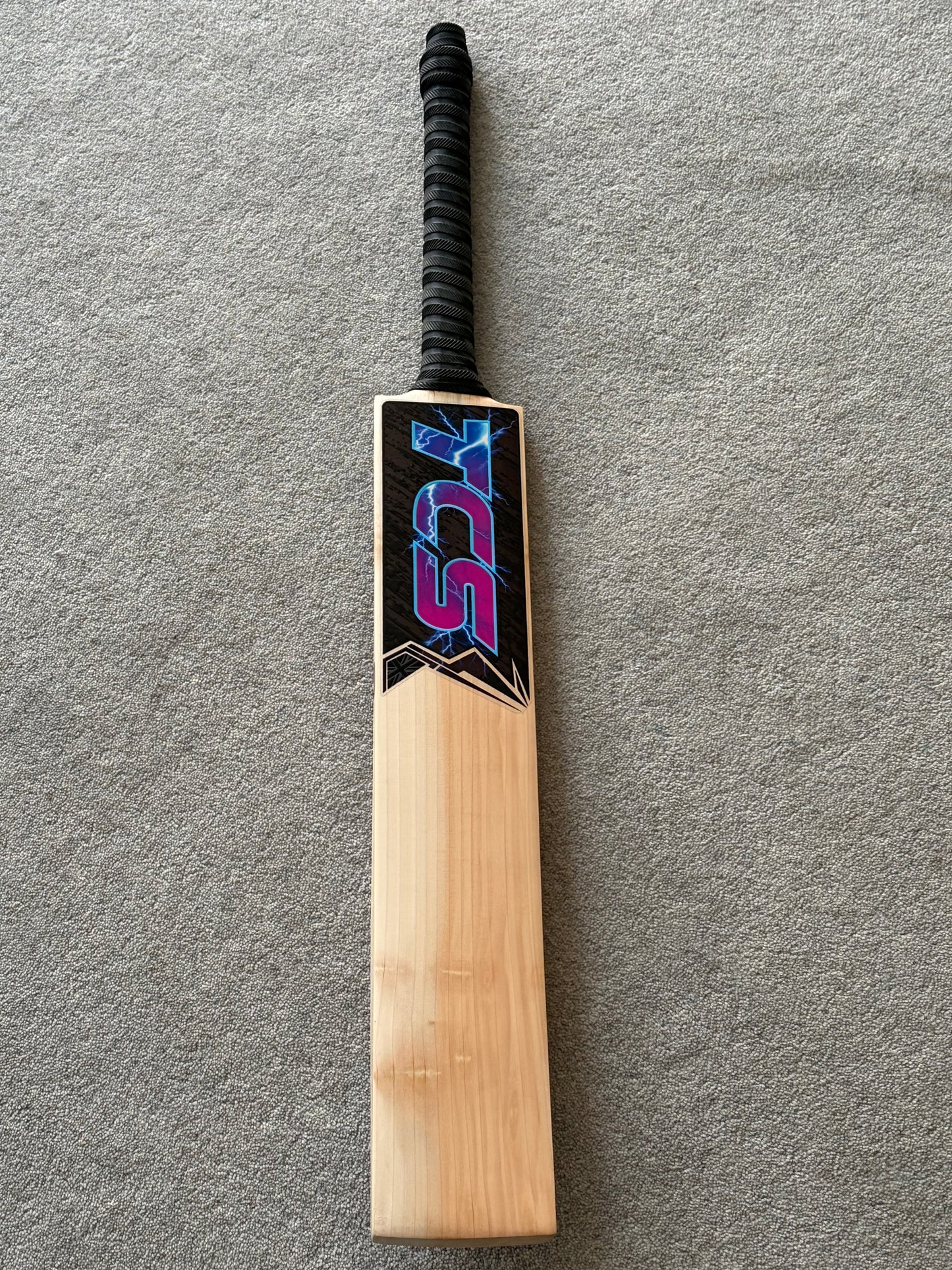 TCS Black Butterfly Cricket Bat (2lb 10oz)