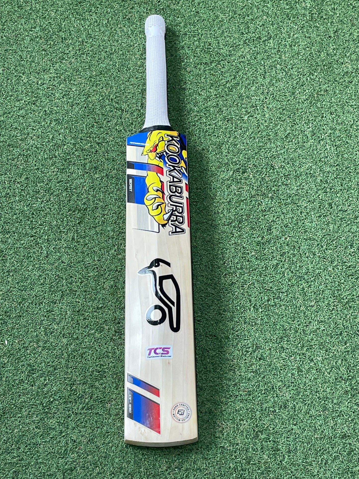 Kookaburra Beast Pro 2.0 Cricket Bat (2lb 9oz)